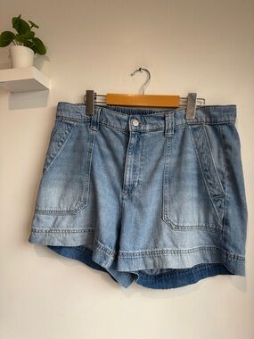 Old Navy Light Blue Denim Shorts - Casual High-Waist Style